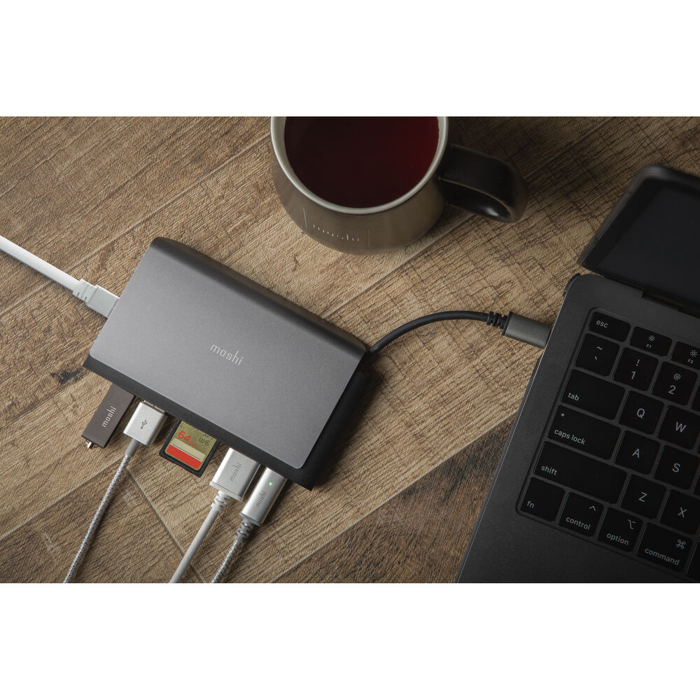 Портативный USB-хаб Moshi Symbus Mini 7-in-1. Порты: USB-C PD, HDMI, USB-A 3.1 Gen 1 x 2